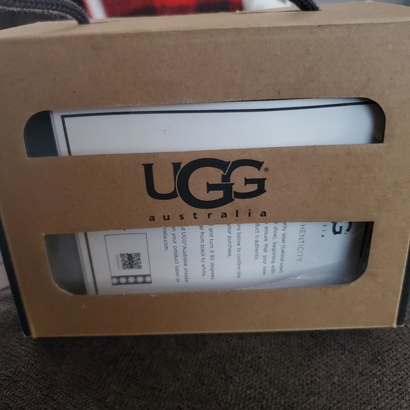 UGG Sparrow - Picture 4 of 7